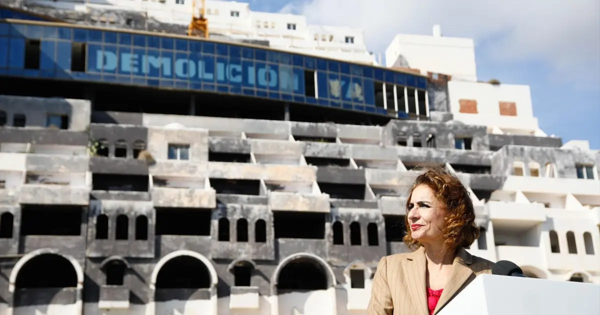 La Junta abre el procedimiento para demoler el hotel de El Algarrobico