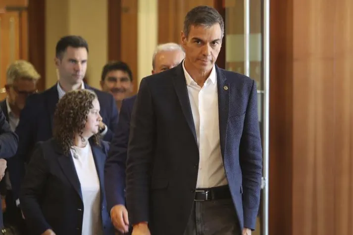 Junts tumba los decretos de vivienda y el PSOE contempla adelanto electoral