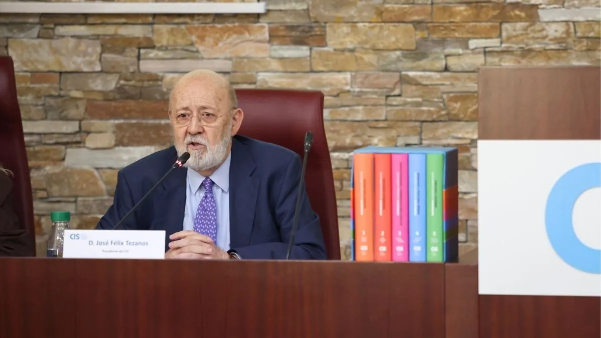 El juez impone al PP una fianza de 6.000 euros para acusar a Tezanos