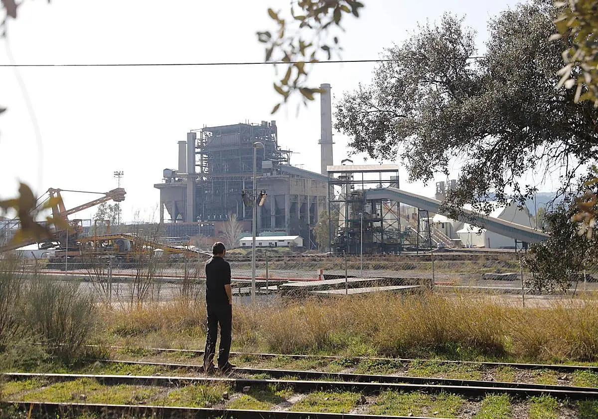 Paradela anuncia 100 MW más para Córdoba en el plan eléctrico 2026-2030