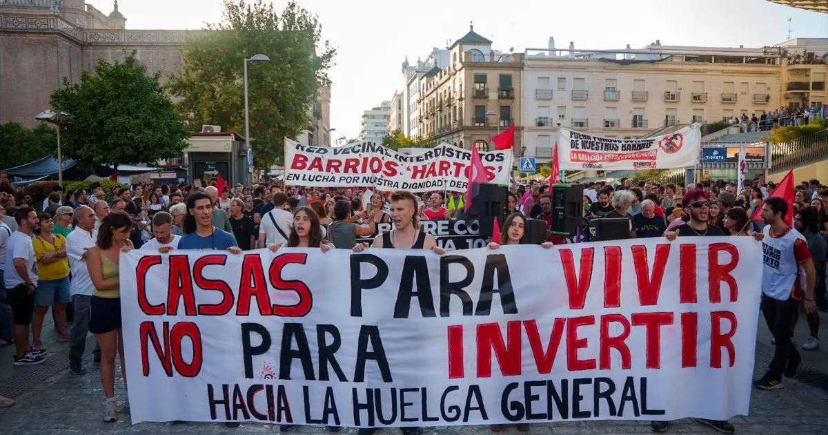 La Policía Local abre expediente a Con Málaga por la protesta de vivienda